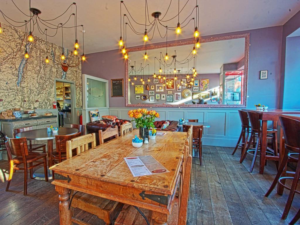 Monties Guest House - Adults Only Bowness-on-Windermere Esterno foto