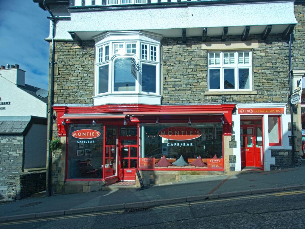 Monties Guest House - Adults Only Bowness-on-Windermere Esterno foto