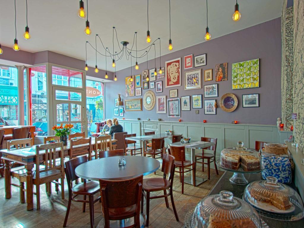 Monties Guest House - Adults Only Bowness-on-Windermere Esterno foto